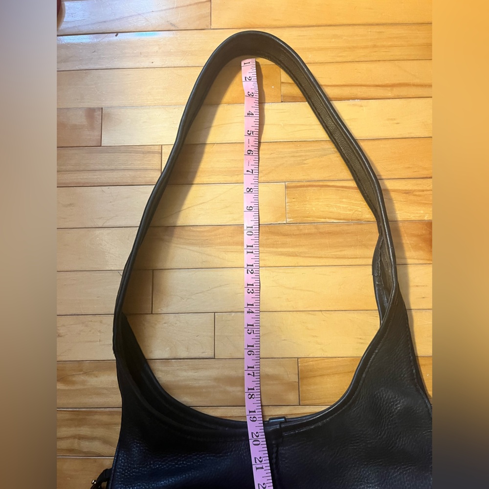 UGG Black Leather Shoulder Bag - Picture 7 of 8